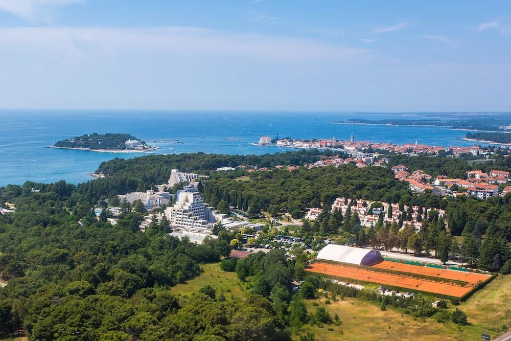 Valamar Diamant Residence Porec Exterior photo